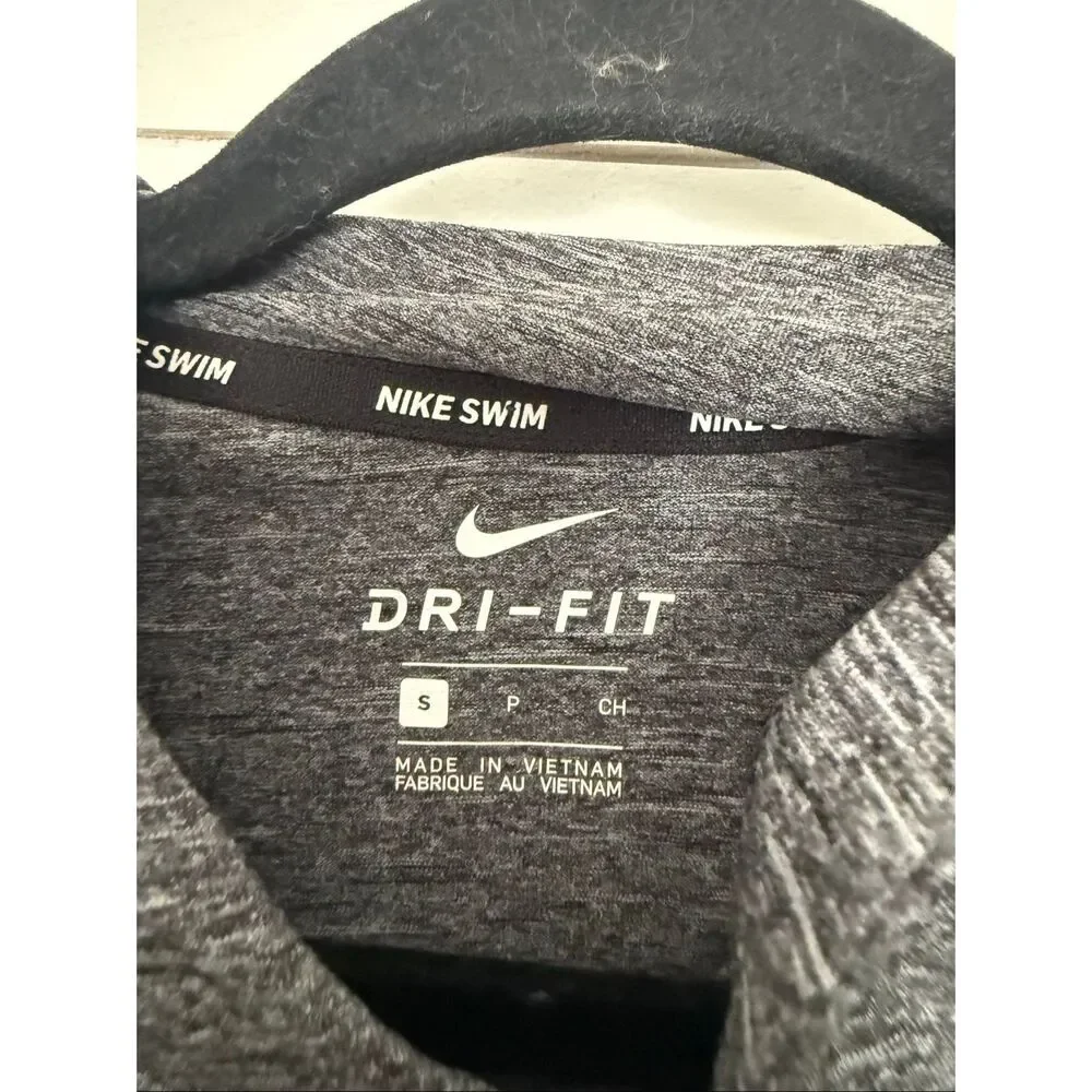 Nike Men’s Small Swim Grey Hydroguard Hooded Longsleeve Top